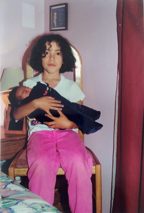 Francisca Rivas con su hermano.